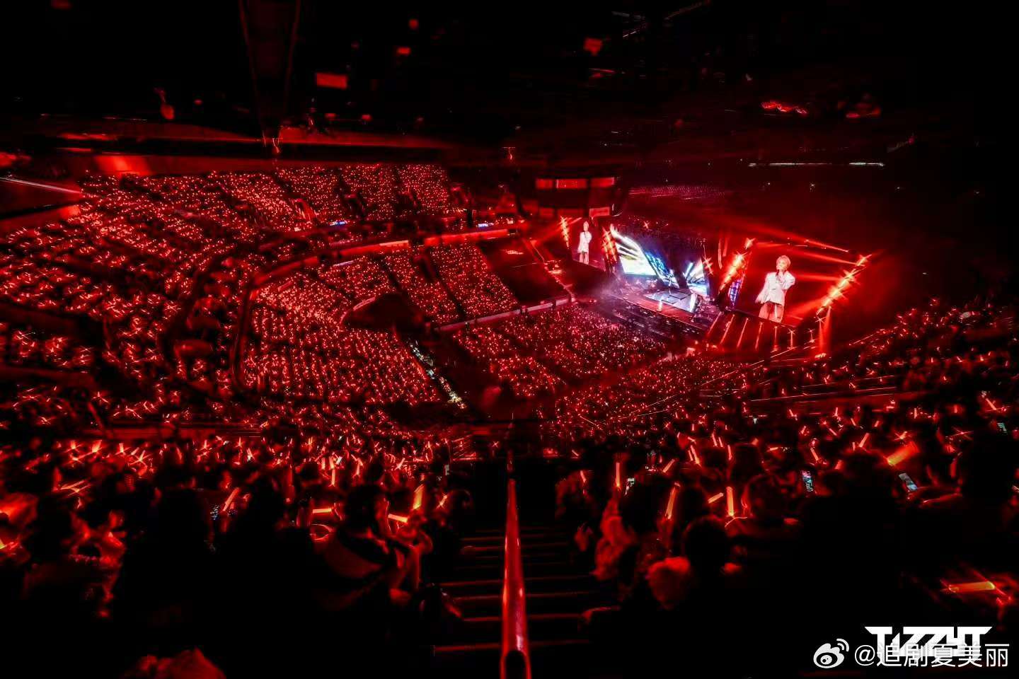 你们不去过情人节跟我抢TT票干嘛  今天情人节，本想着竞争对手少，结果抢Tizz