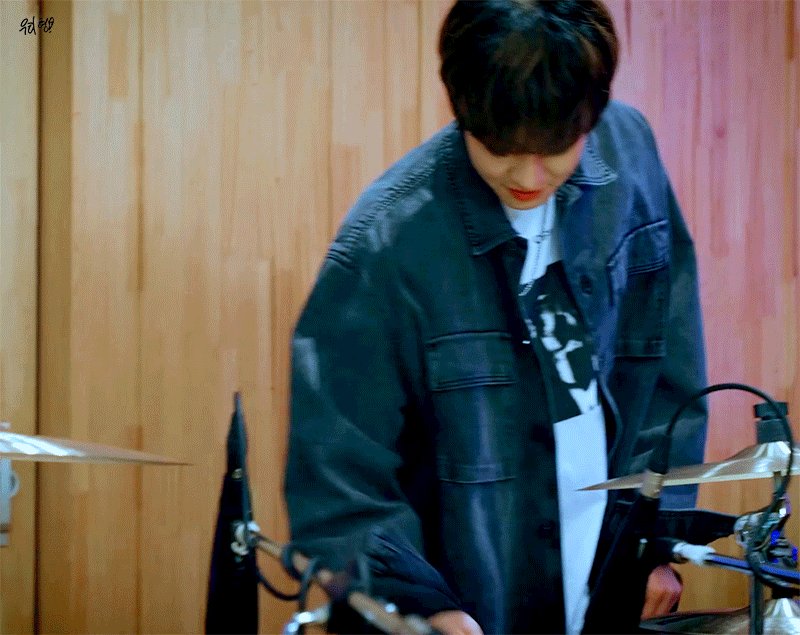 #朴灿烈[超话]#200513 'Yours' Acoustic Session