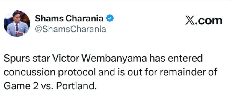 看着都疼，文班亚马头部重重摔倒地板上，将缺席本场剩余比赛
在马刺与开拓者比赛进行