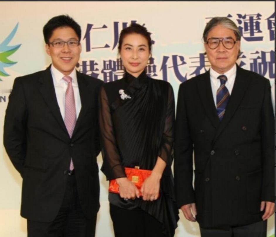 郭晶晶在公公霍震庭心目中的地位，估计连他三个儿子都比不上！

回想当初郭晶晶和霍
