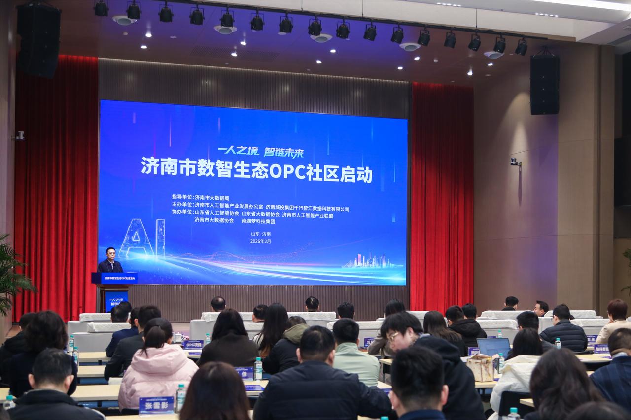 深夜11点，孙紫娟关闭了电脑屏幕上最后一个咨询窗口，长舒一口气。作为“知护康”A