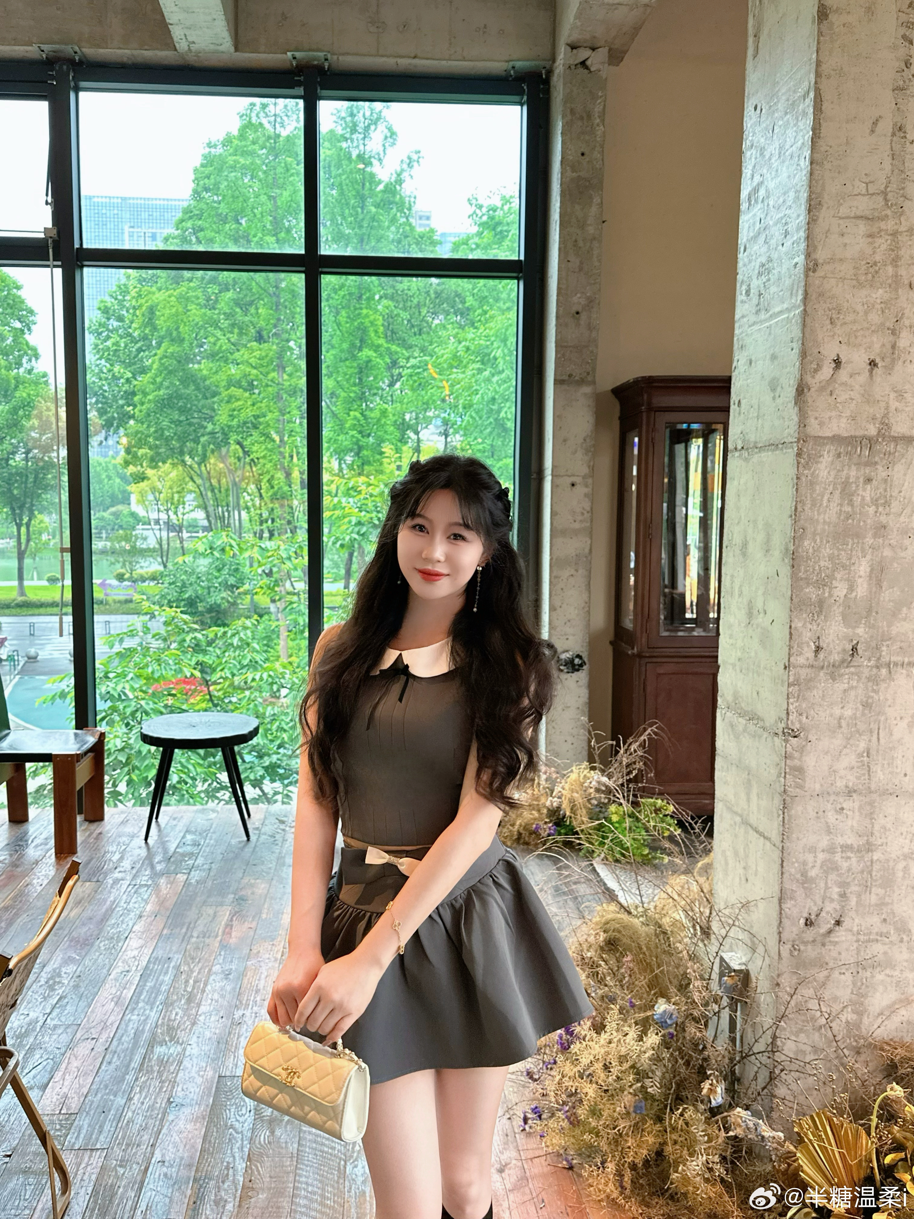 miu系小套裙🤎👗:sunlight 