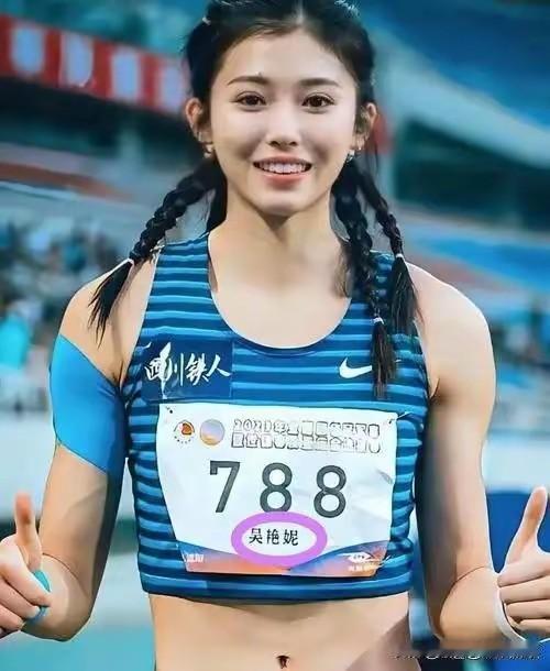 吴艳妮成了国内最憋屈的冠军！12秒99，26年国内女子100米栏第一个打开13秒