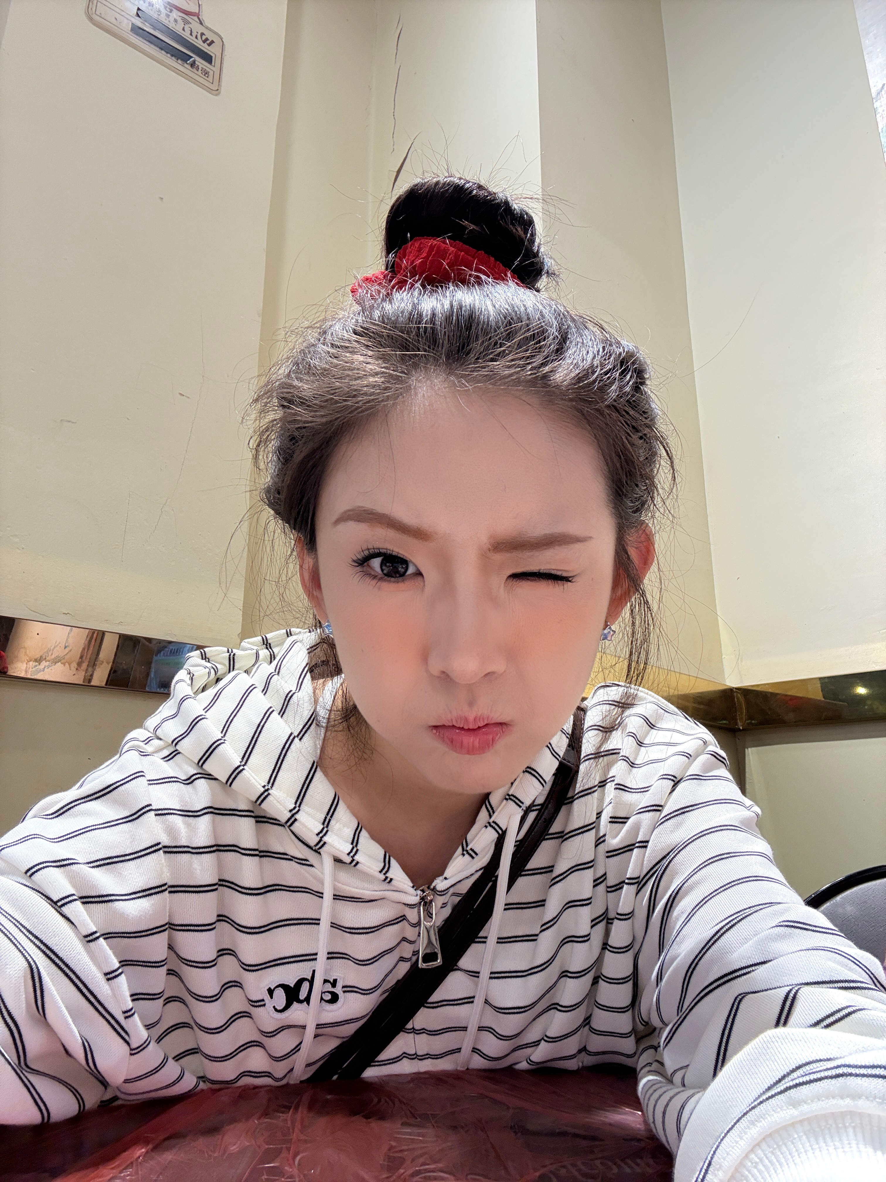 骚瑞 小仟仟开始吃夜宵了🫰小仟仟减重计划暂放下周🫰 ​​​