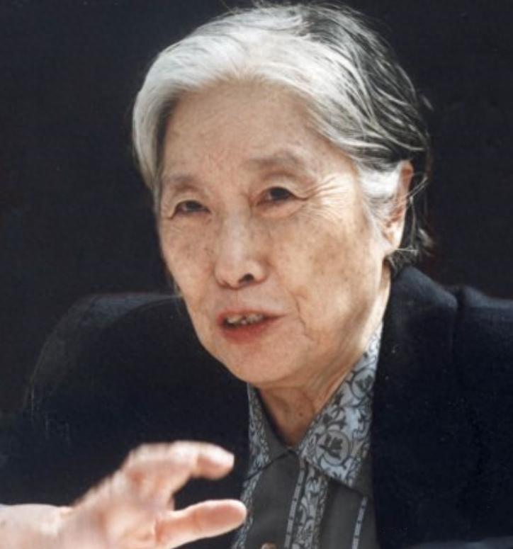 1998年，王光美联系到丈夫长孙后，给了他500美元：答应我一件事
 
这个长孙