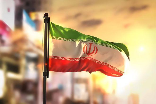 伊朗这是要强硬到底的节奏了，果断拒绝了美国提出的15点和平计划，同时提出了自己的