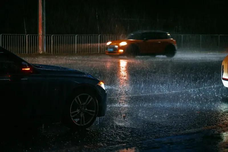 新冠可能会和人类长期共存，这是世卫组织的研究结果。从2020年至今，它虽没以前那