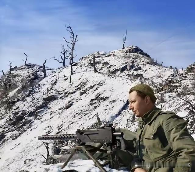 重机枪杀伤力有多大？这么说吧，10里路之外打中人都是碎肉渣子，三八大盖有效射程4