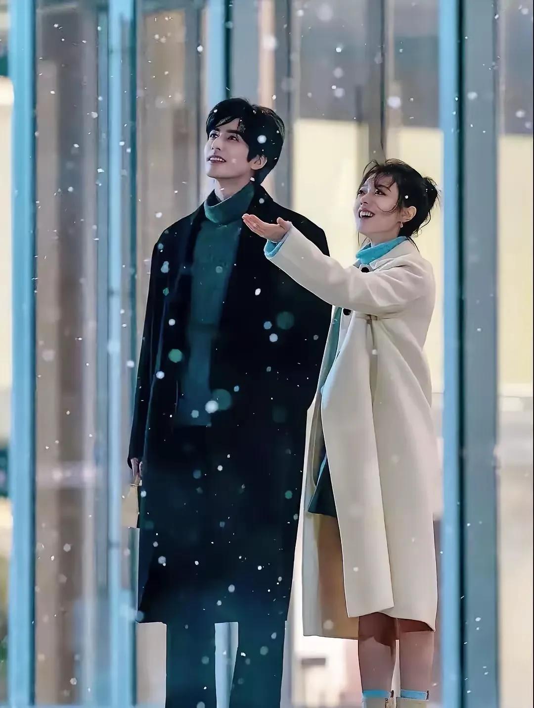 其实，大学毕业后会联系的很少吧。
电视剧《骄阳似我》里宿舍老大结婚，整个室友都来