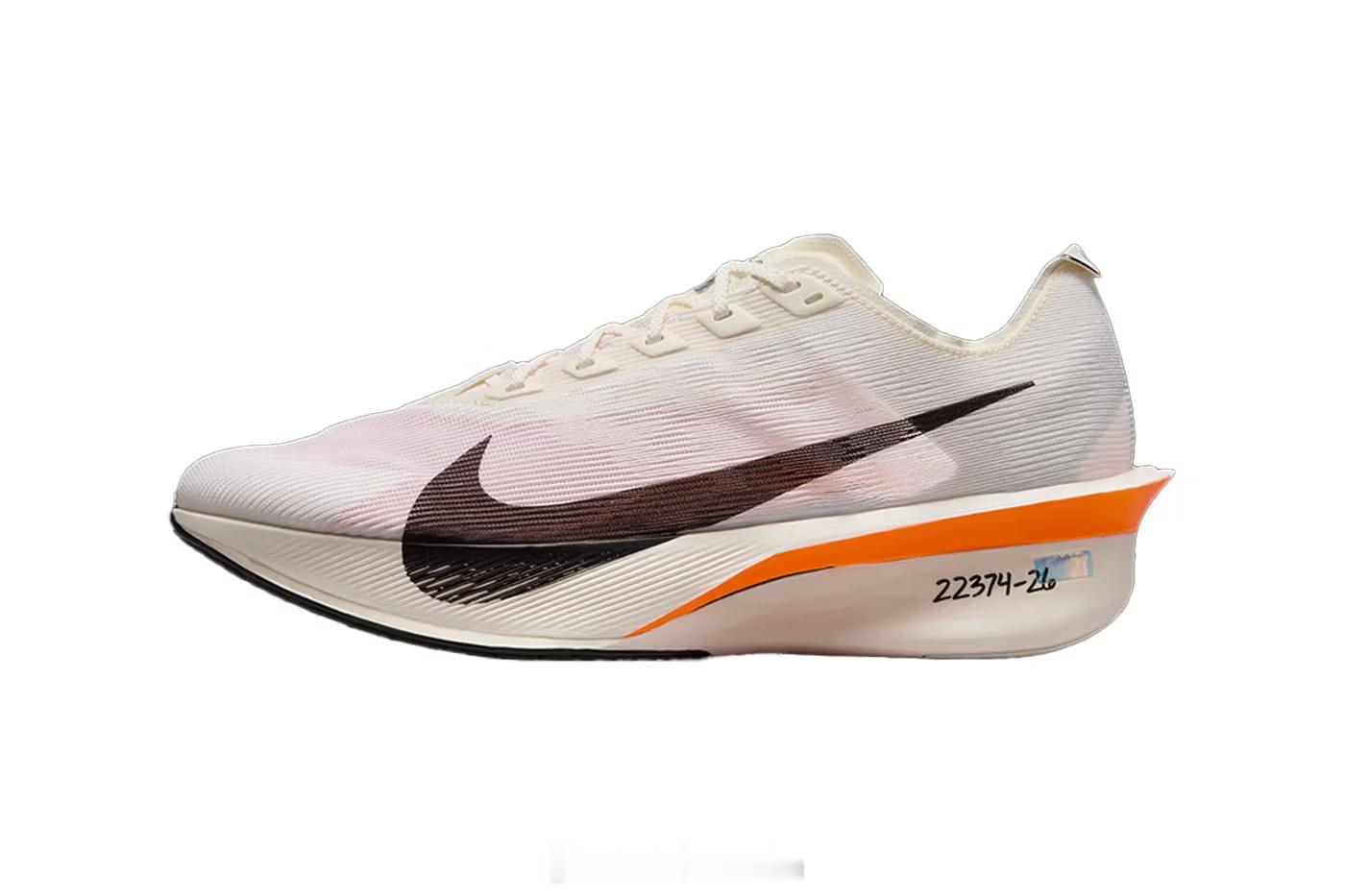 虽然不跑…但是觉得 Nike Vaporfly 4/Streakfly 2 看着