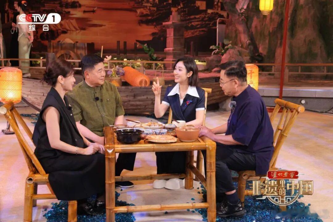 非遗里的中国 厦门篇把古今融合拍活了！老手艺里藏着新创意，土笋冻、贡鱿鱼看得流口