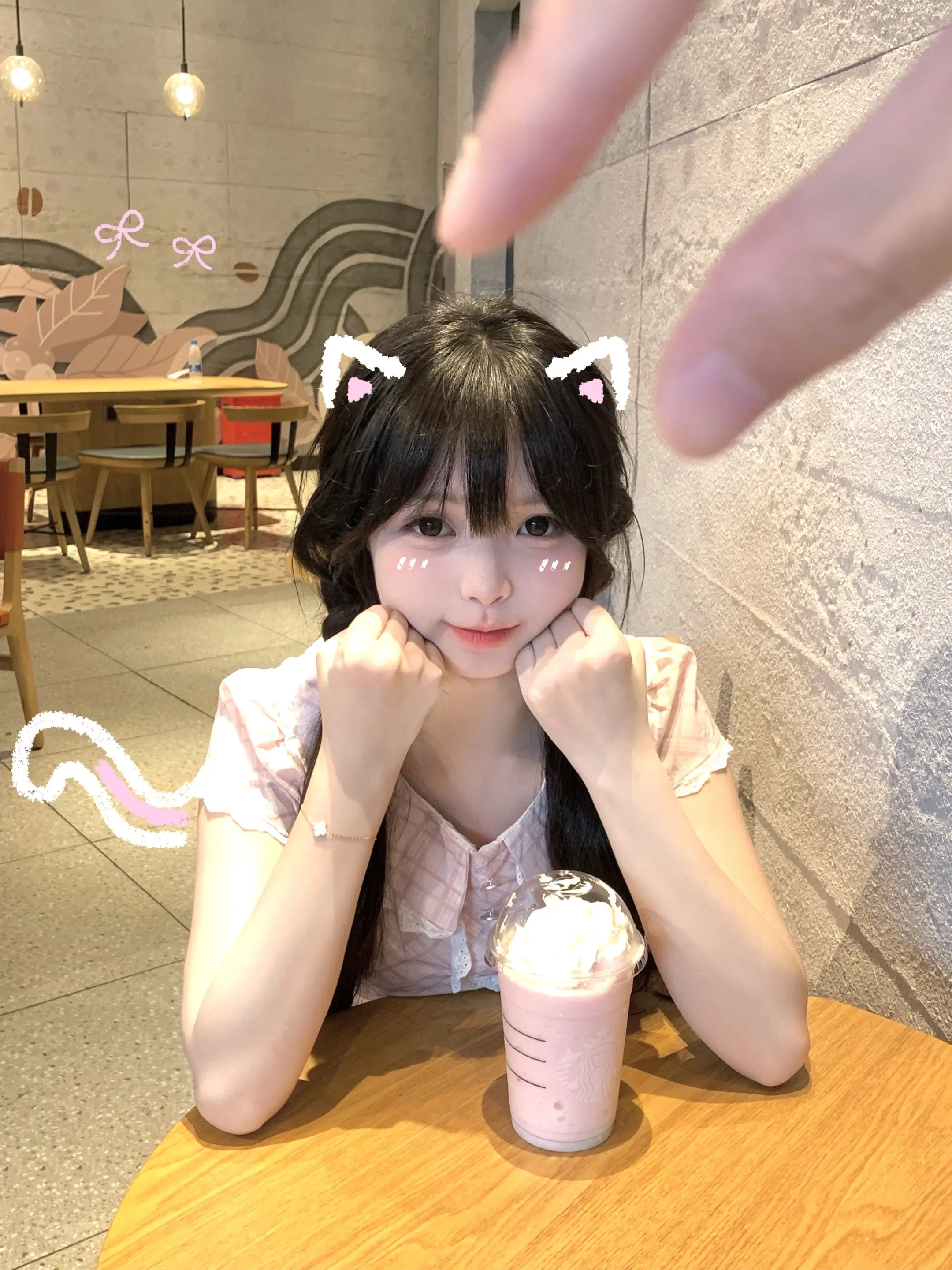 我原地转了一圈 居然变成了甜甜圈⌯ᵔ ᵕ ᵔ⌯ಣ