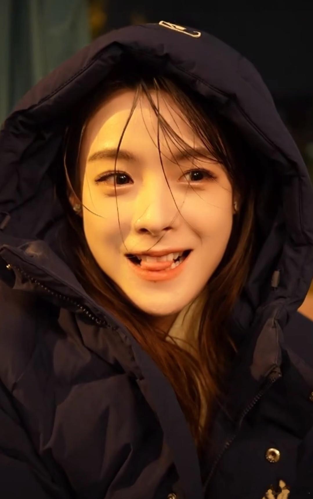 陈丽君亮相越剧春晚浙江卫视越剧春晚 在这个特别的夜晚，陈丽君的演出如同一幅流动的