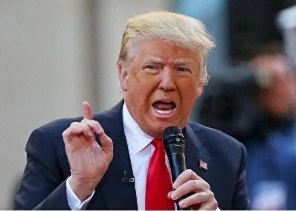 特朗普开场局势一片大好，对中俄释放善意，西方盟友感到紧张。2024年美国大选即将