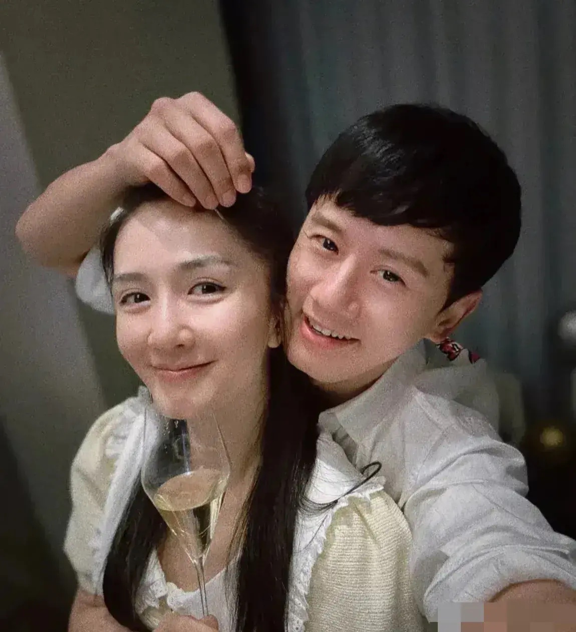 #张杰谢娜吵架也要撒狗粮#自从张杰谢娜结婚以后，狗粮撒了一波又一波！张杰曾说：“