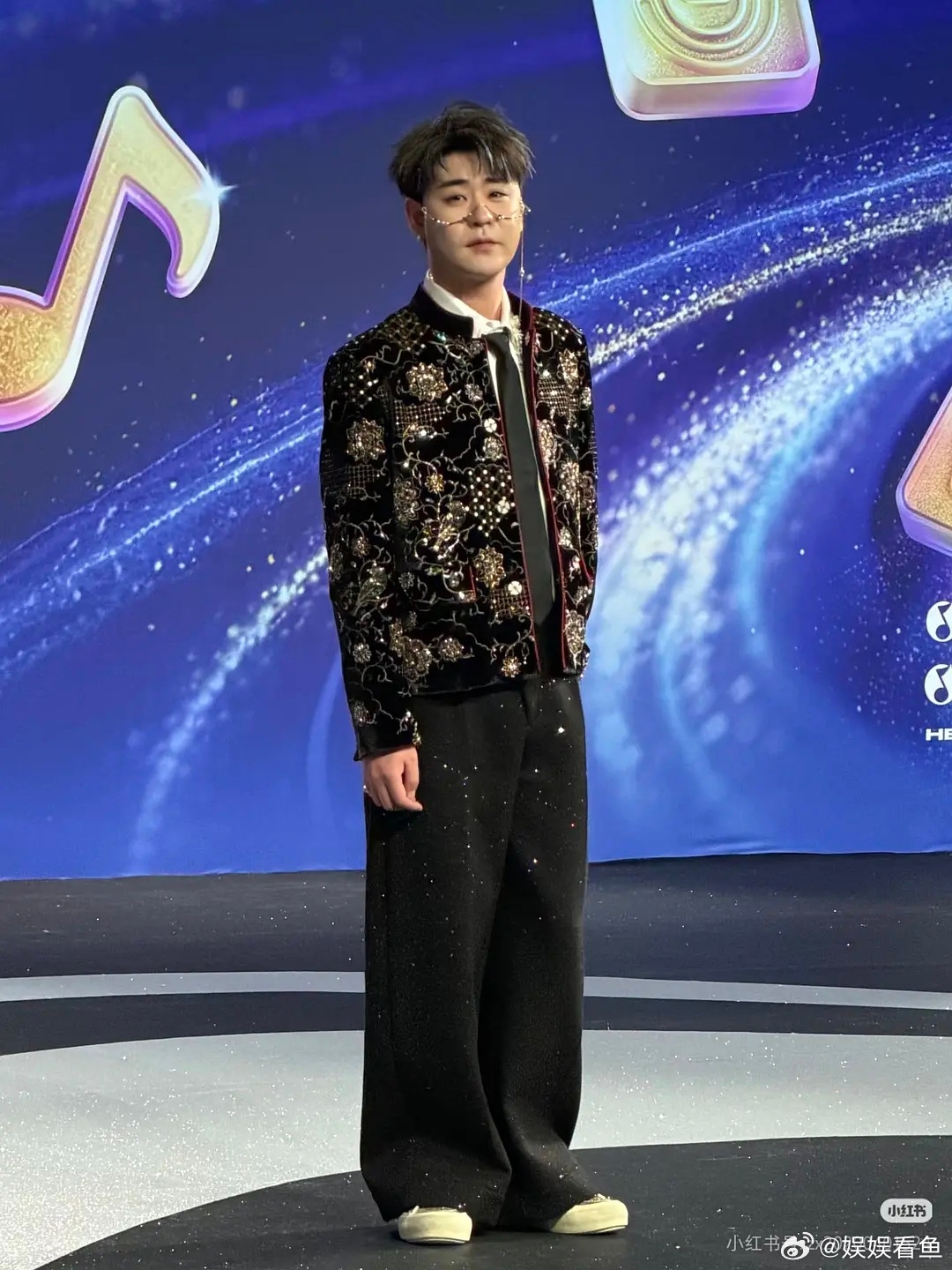 qq音乐巅峰之夜男明星比美谁赢了 