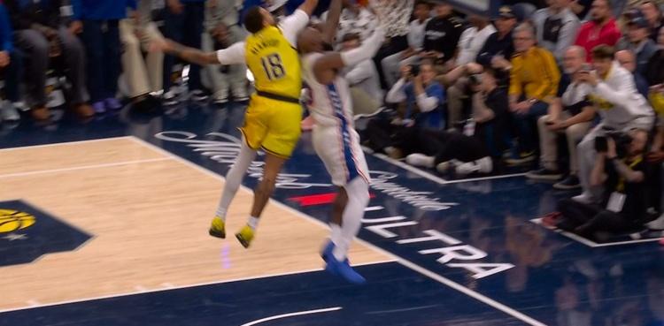 斯劳森大帽詹姆斯，贝弗利忍不住说出心里话，说的真实在
nba常规赛继续拉开战幕，