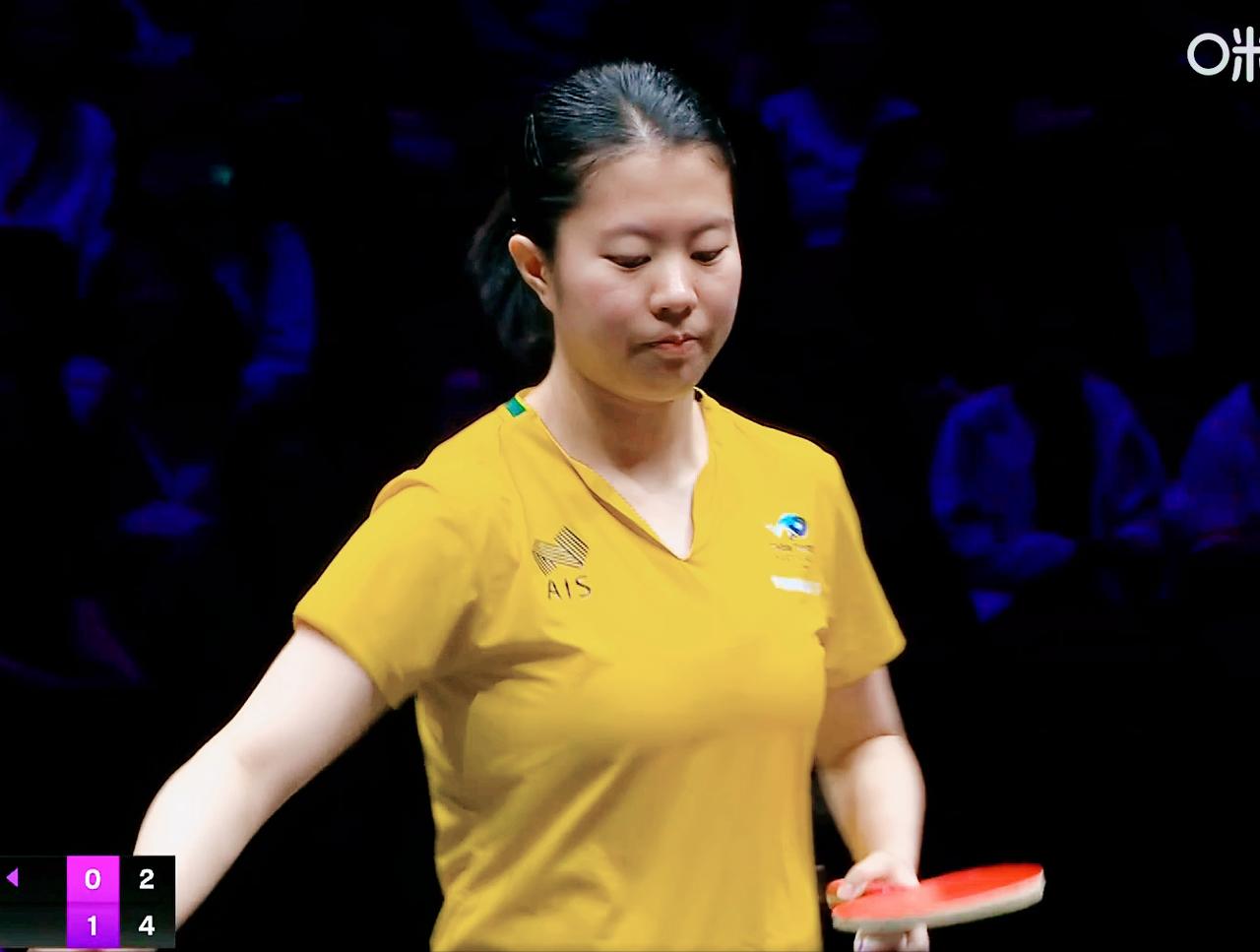 刘洋子爆冷温特，
温特爆冷大迪，
今天大迪碾压刘洋子！

她们三个玩三国杀呢？