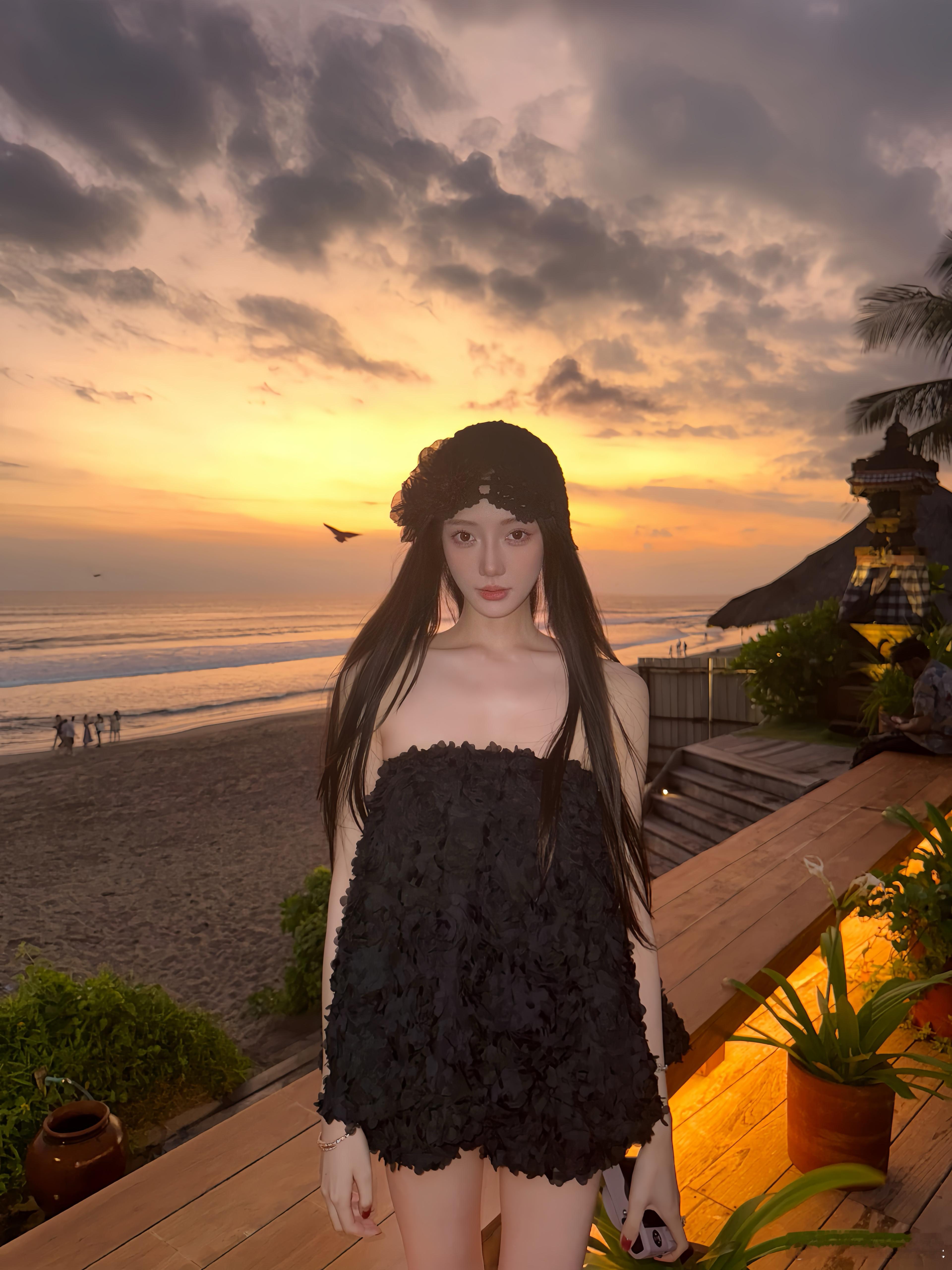 Lost in the sunset！🌄  ​​​