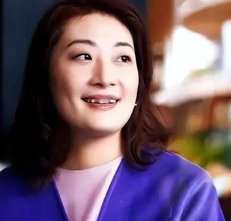 宗馥莉的狠劲：
开会到深夜，就想做出改变


新品发布会上，
老臣质疑预算时，