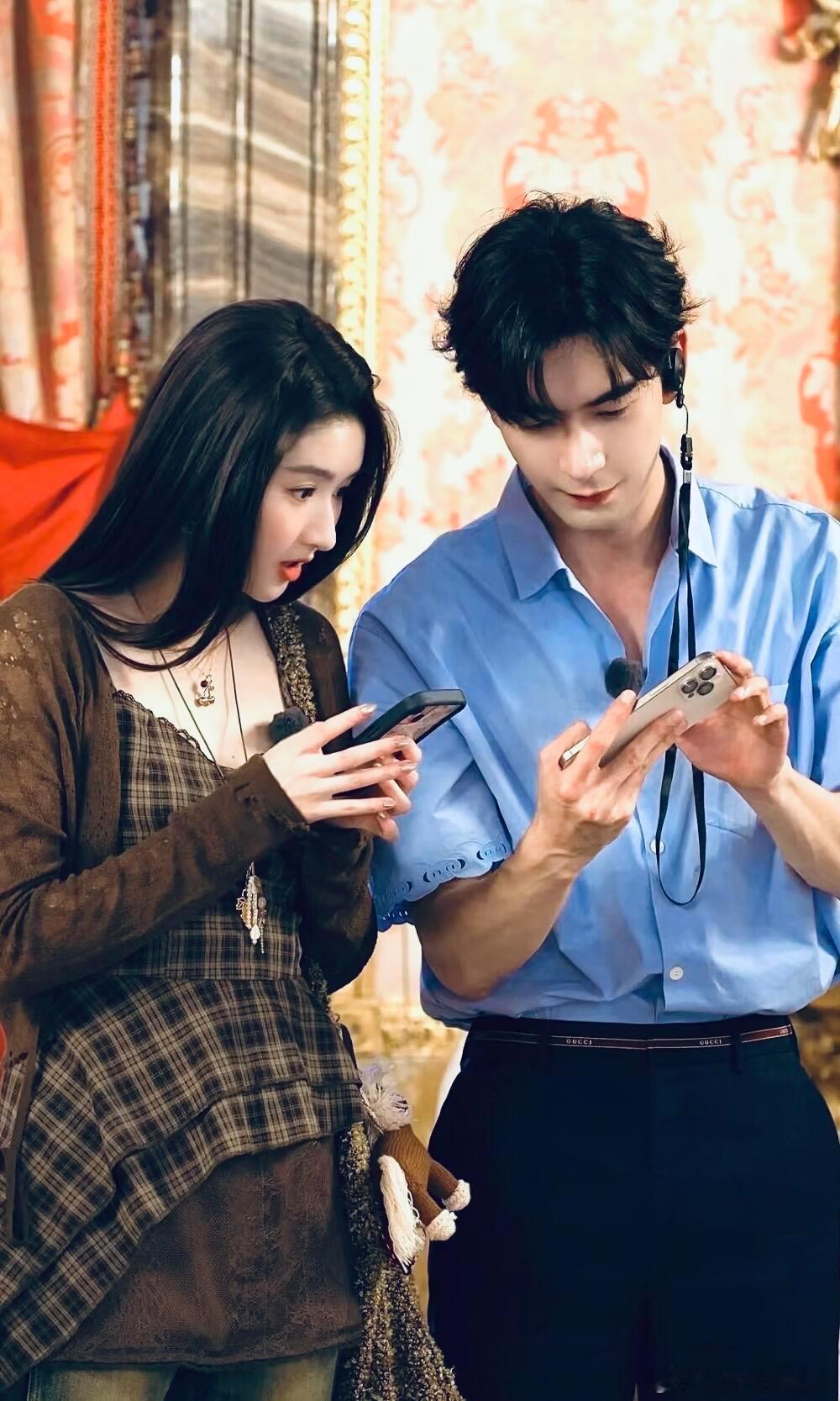 陈星旭王玉雯红毯全是看点 “地球团”代表陈星旭和王玉雯亮相金鹅荣誉红毯，这画面简