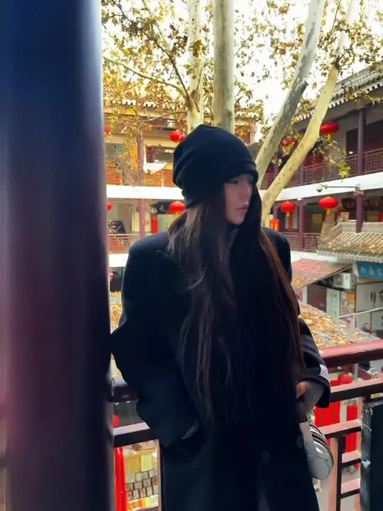 人总在接近幸福时倍感幸福 却在幸福进行时患得患失
