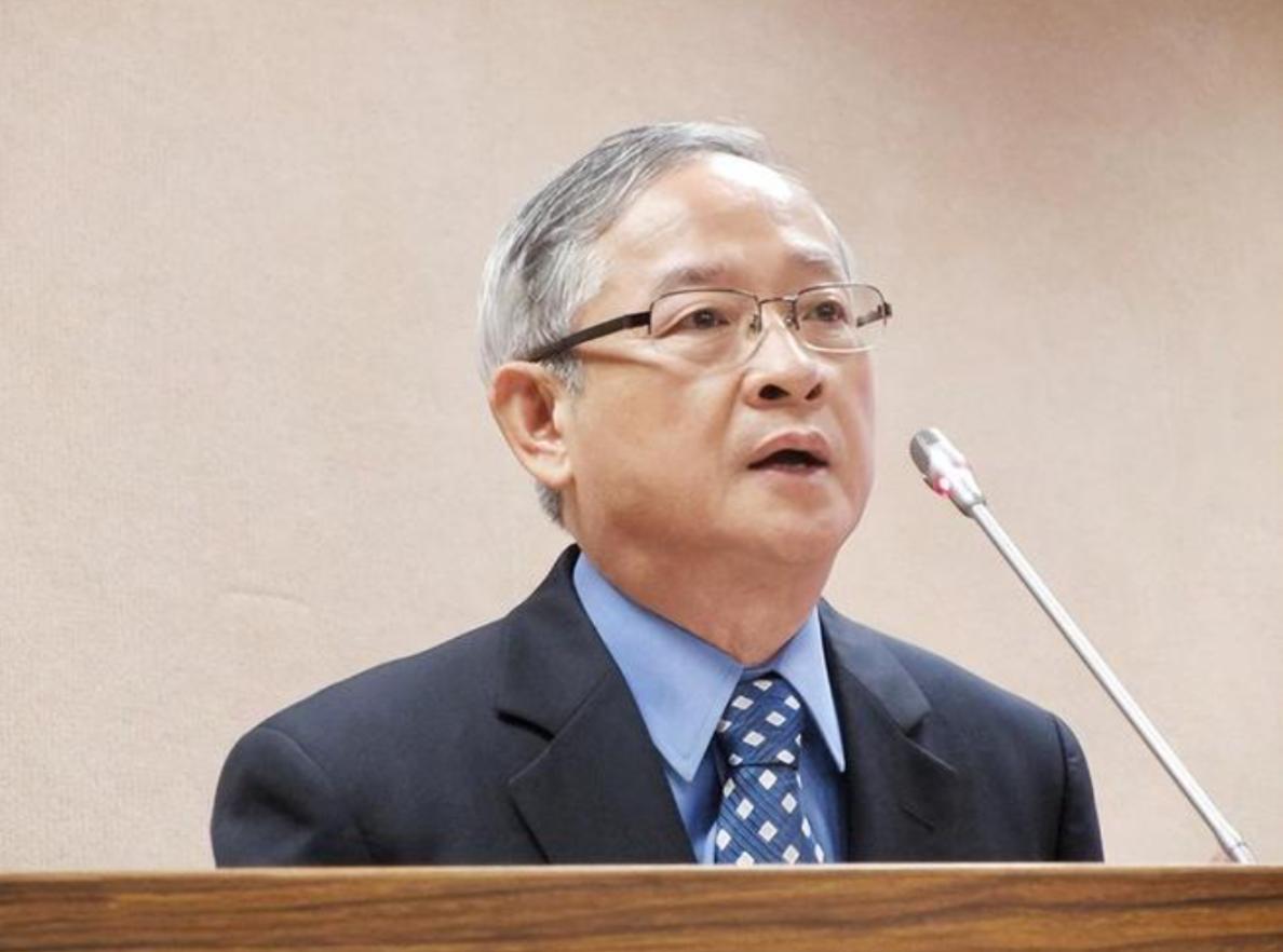 台湾地区知名人士林郁方曾说：“我实在想不明白，大陆建造那么多武器装备，又造这么多
