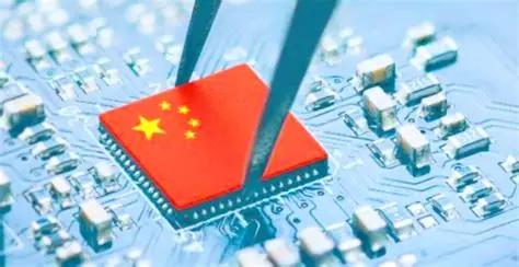 第一枪，荷兰人打的。紧接着是第二枪，来自巴拿马。枪声还没散，英国人直接把第三颗子