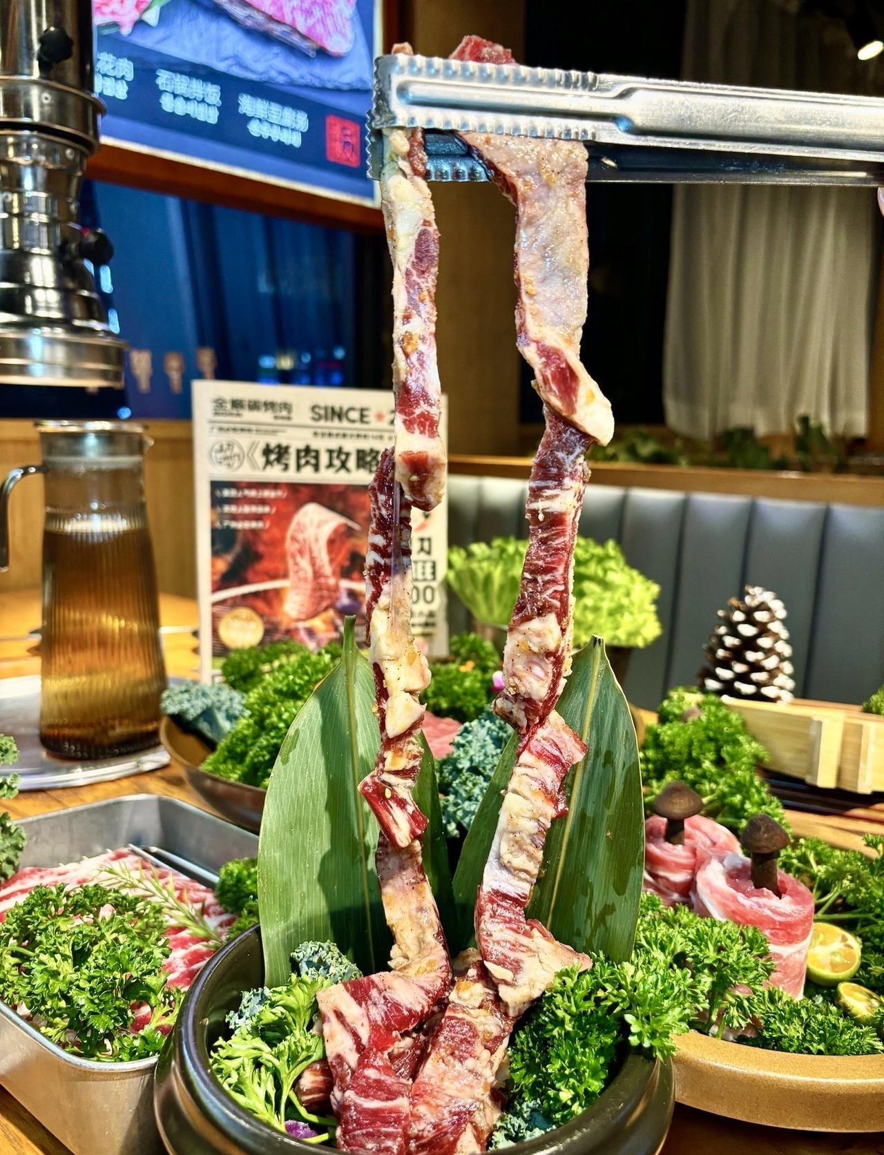 龙洞私藏烤肉店！N刷不腻的宝藏店
📍广州 金顺碳烤肉(龙洞店)
被龙洞同学按头