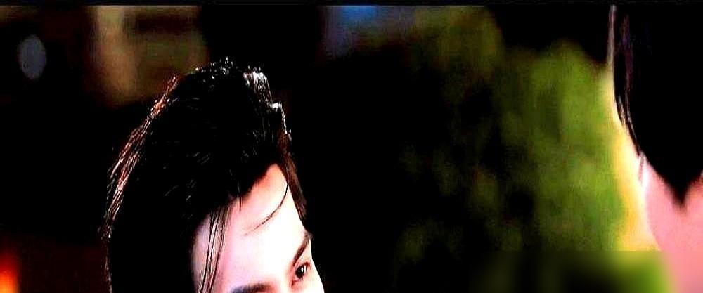 同样是千万级流量开局，郝熠然已经跨进高奢圈，云旗还在快消品里打转，这差距真够讽刺