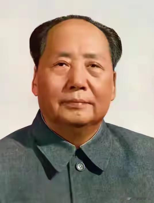 向伟大领袖毛主席致敬！[心][心][心][比心][比心][比心][玫瑰][玫瑰]