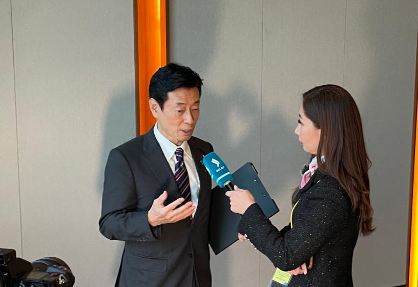 日本政坛顶级大佬访华，为何全程只见机器人不见中国官员？

高市早苗上台后频频对华