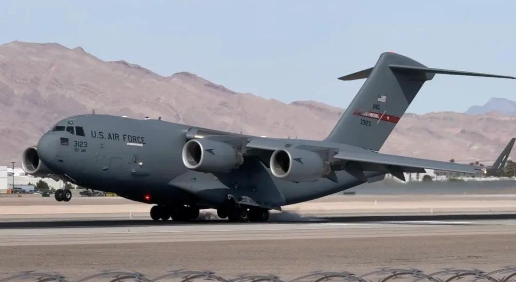 暂时停火不是结束！美军调集弹药，补充援军到中东

美军运输机频繁穿梭于美国本土、