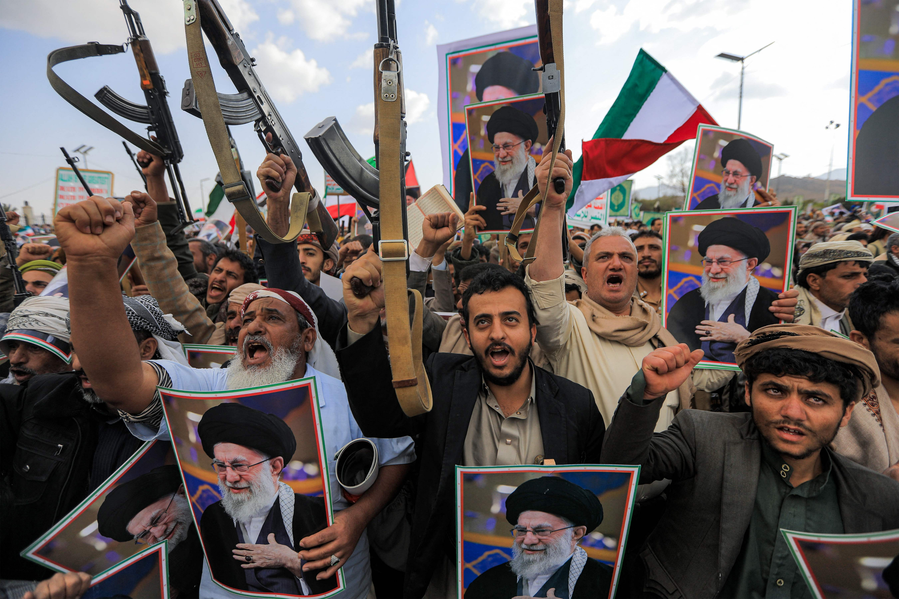 【#伊朗何时会打出手里王牌#】#伊朗是否会在中东激活更多战线# 近年来，胡塞武装