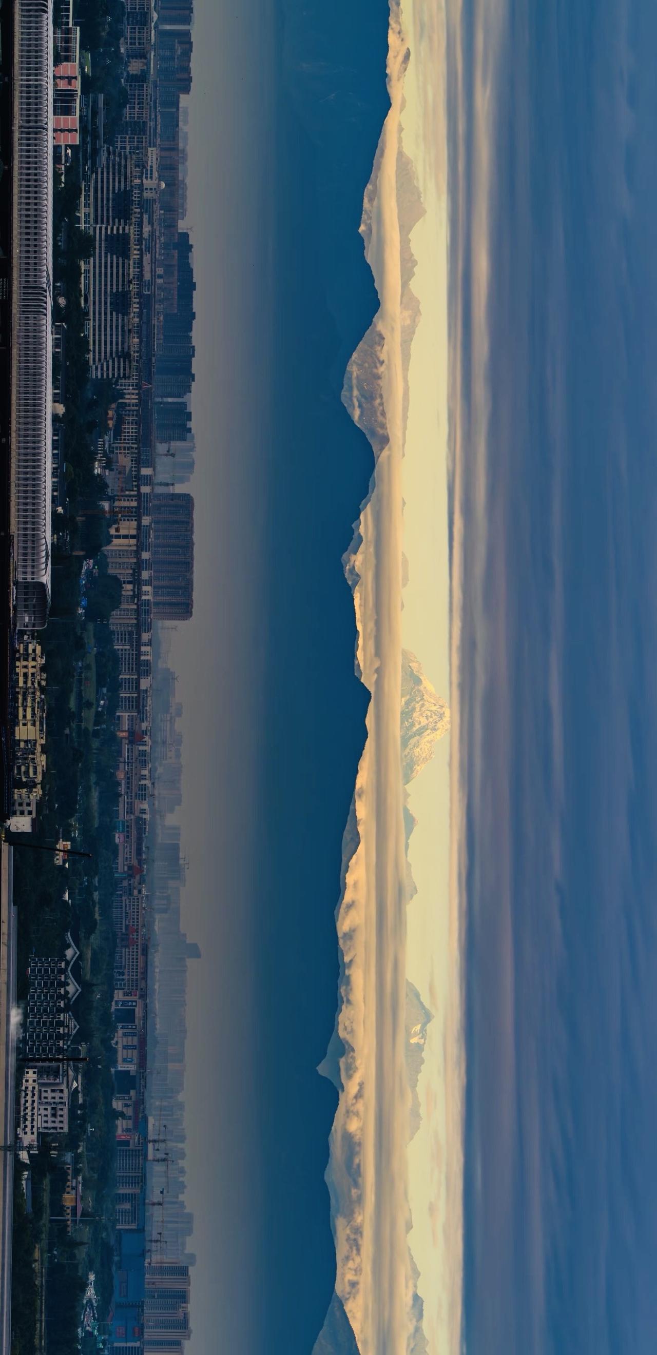每当假期来临之际的成都天气：那远山呼唤我……
