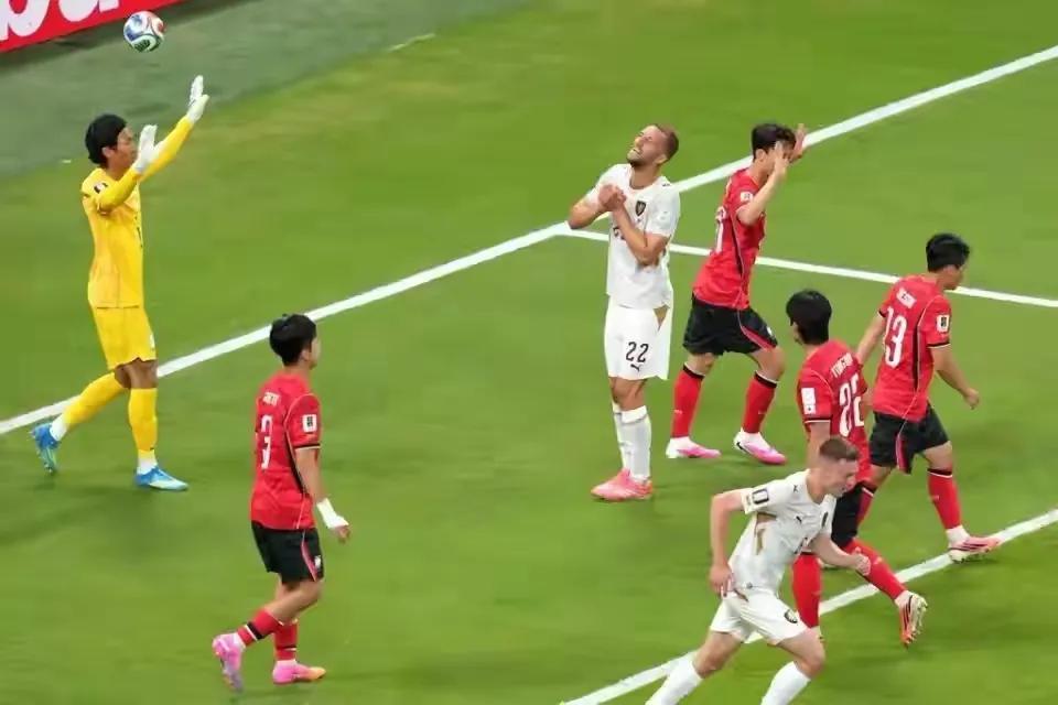 美加墨世界杯小组上，捷克 1:2 韩国，赛后捷克球迷说:输给中国队我们认，输给靠