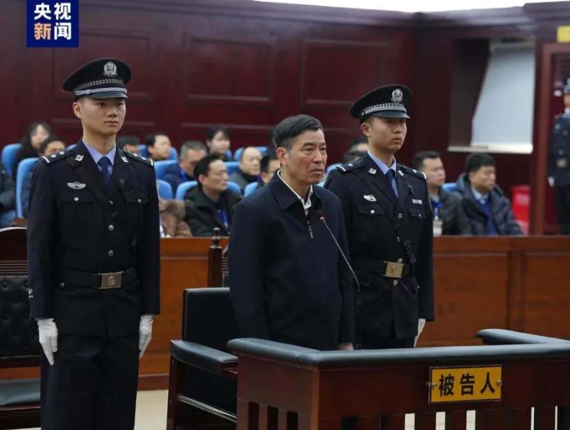 3月26日上午，湖北省黄石市中级人民法院对中国足球协会原主席陈戌源受贿案一审公开