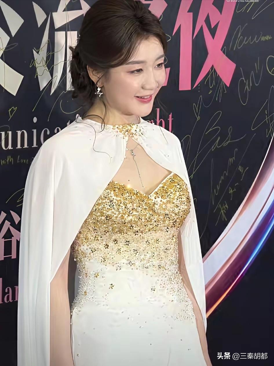 昨天的战将，今日之淑女。不同的平台，异样之精彩[烟花]
