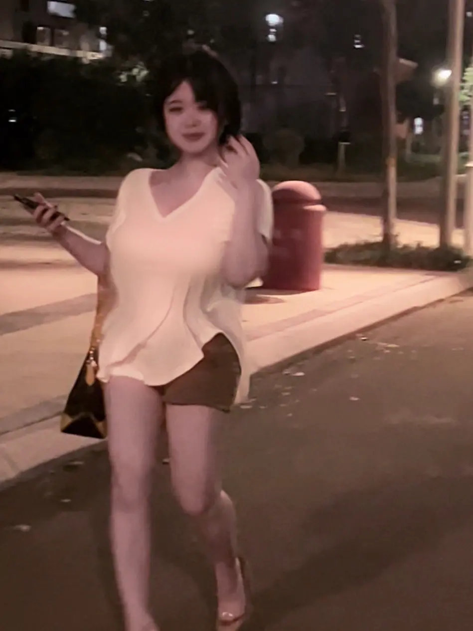旧手机里的第一条消息 是你问我今天的天气