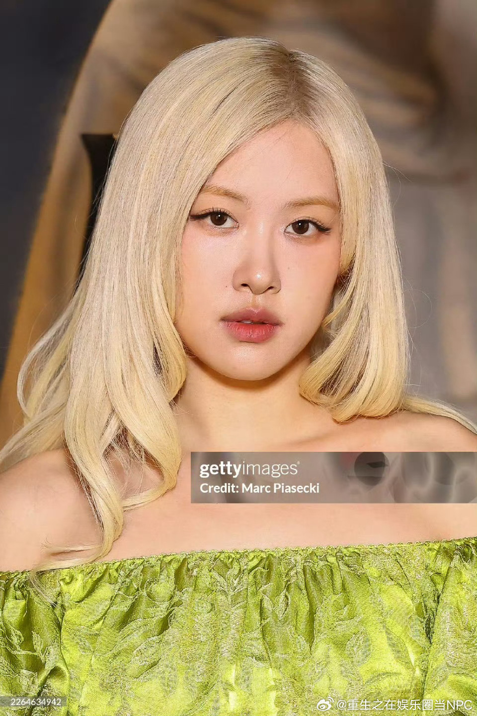 Blackpink成员金智秀、朴彩英巴黎时装周看秀G社生图金智秀朴彩英大秀生图金