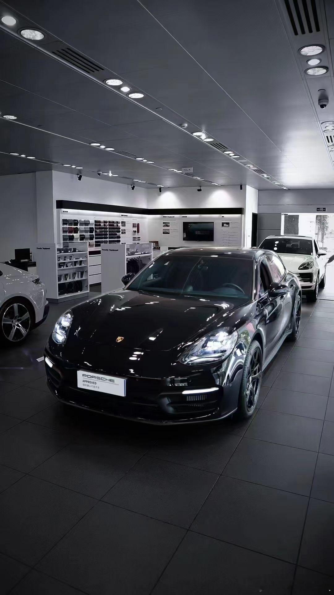 Panamera 4 Sport Turismo，配色绝绝子。 ​​​