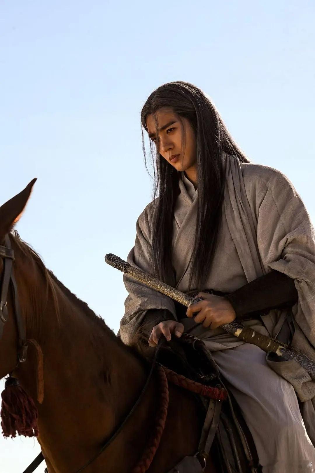 于适如果去拍古偶是降维打击吗？有没有人吃他的古装扮相