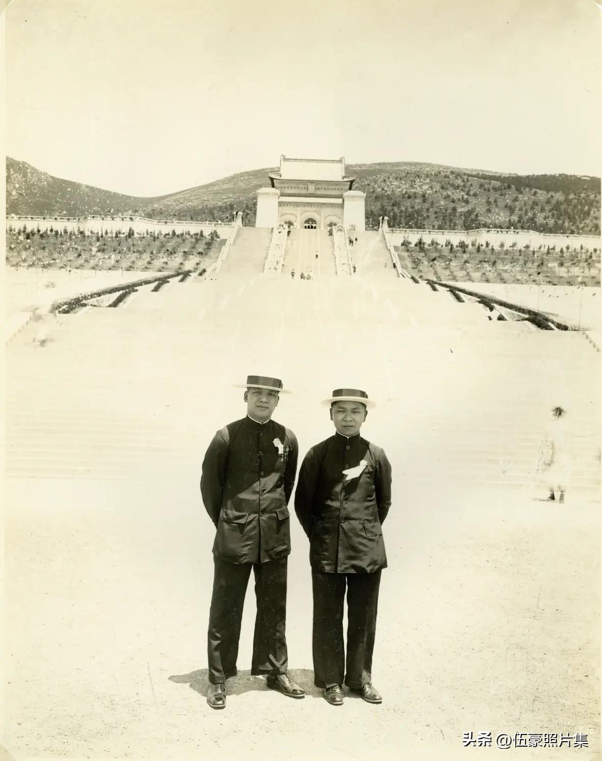 1929年5月中山陵设计师黄檀甫、李锦沛在中山陵落成仪式中合影。中山陵工程自19