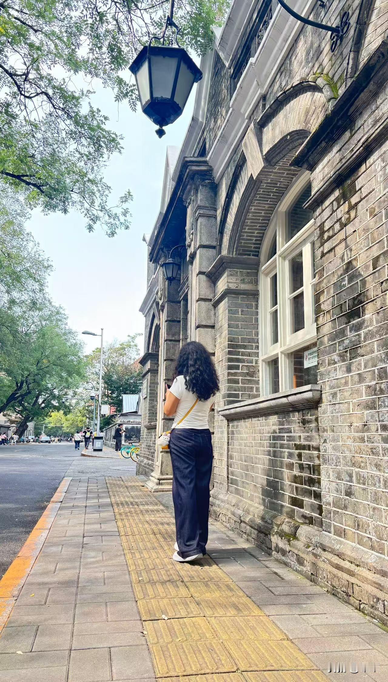我是72年的鼠，退休后就喜欢独来独往，我都是自己徒步。

也不约人，想走就走，想