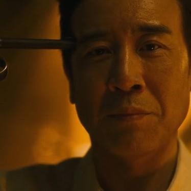 央视热播剧《八千里路云和月》中，工藤带日本军方代表古川及其副官角谷来到田府，其目