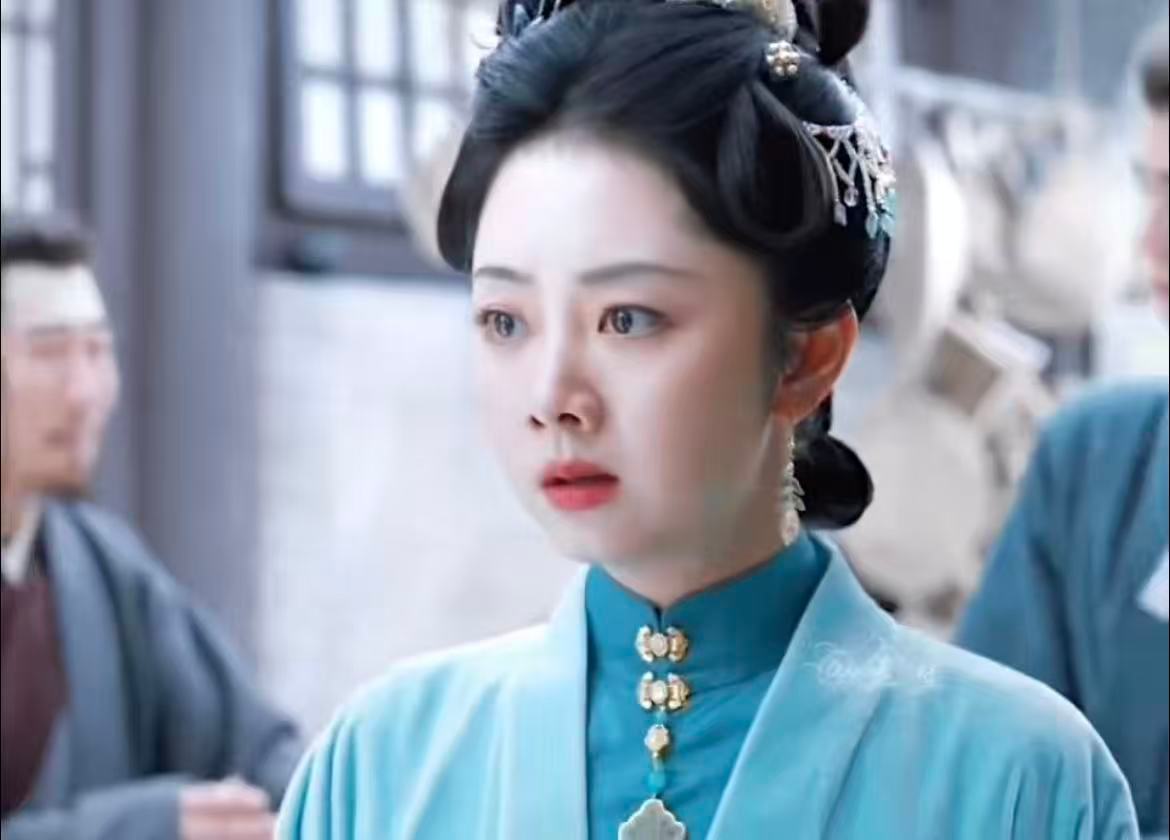 许兰香送别吕蕺儿兰香把金叶子缝进三件旧棉袄 五百两银子按明末购买力折算，差不多能