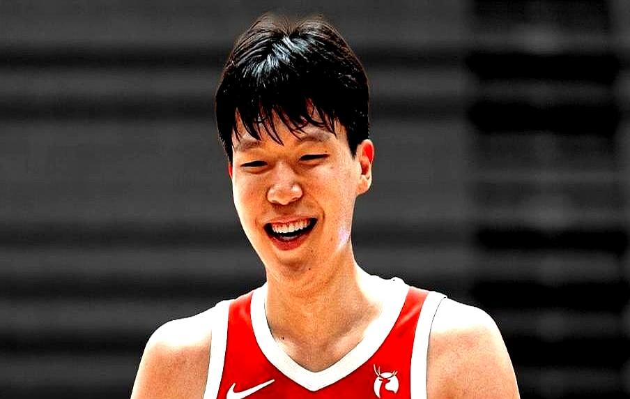 杨瀚森在NBA，8分钟2分，三分19中2，唯一亮点是罚球稳得离谱，93.8%。