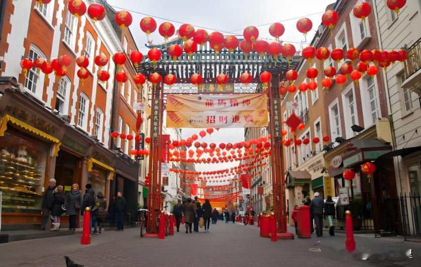 真是丢人！奥运正在火热进行，巴黎唐人街一家老字号贴出告示：“凡是中国游客，300