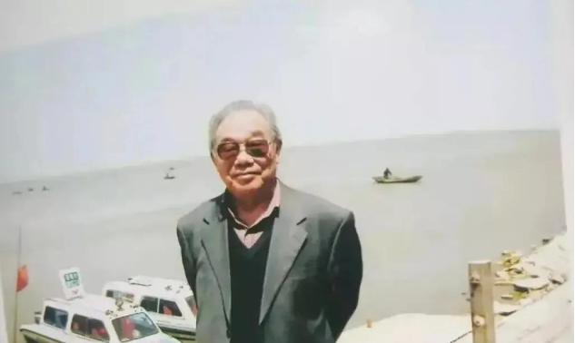 1976年10月，张秋桥被撤销一切职务，接受隔离审查。直到1984年，上级作出最