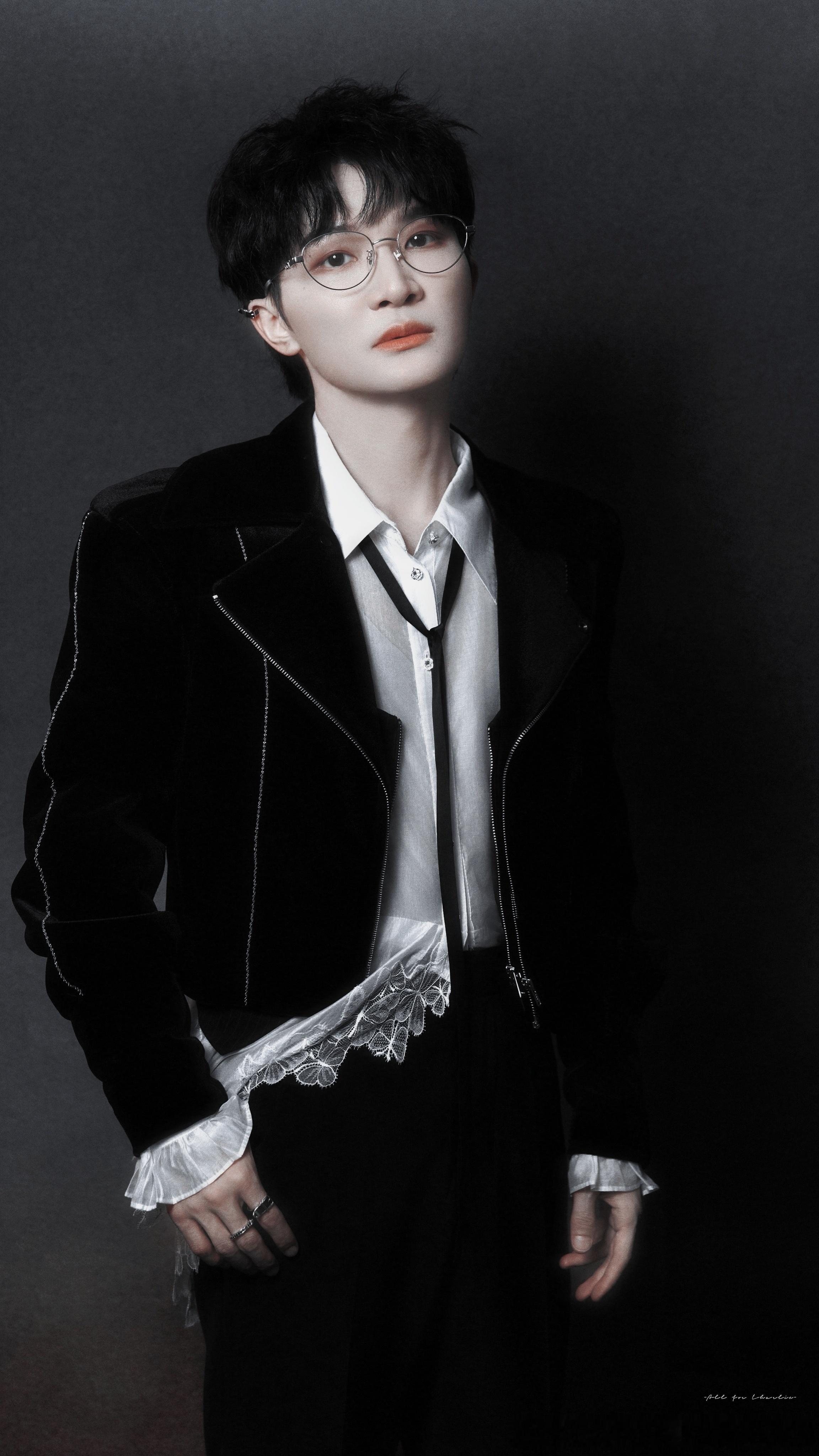 周深 2️⃣腾讯音乐由你榜🔥周深献唱太平年片尾主题曲几万里此情无声，几万里陌上